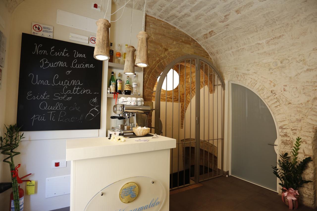Il Maramaldo Bed&Breakfast-Restaurant Lajatico Exteriér fotografie